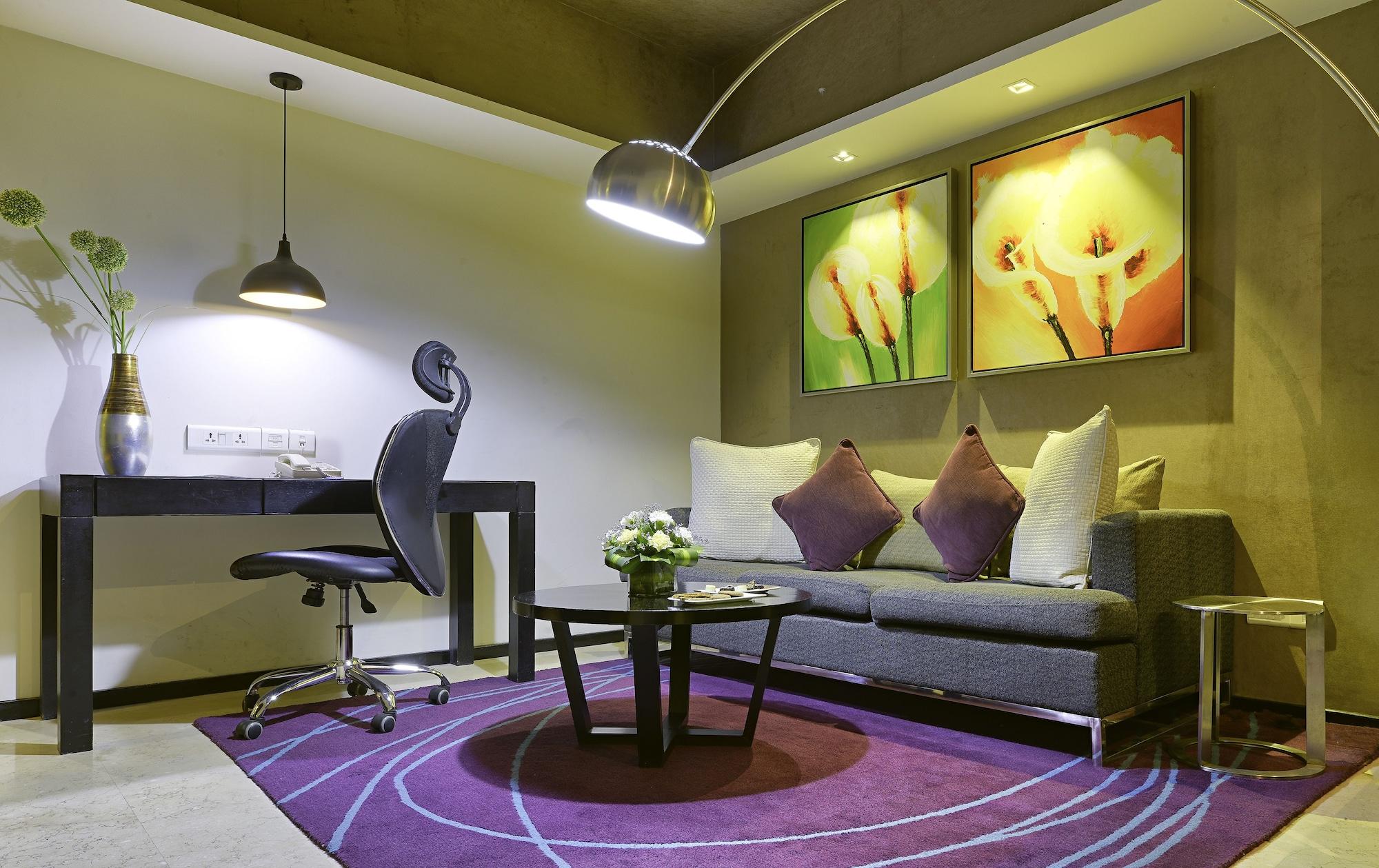 Davanam Sarovar Portico Suites Bangalore Eksteriør bilde