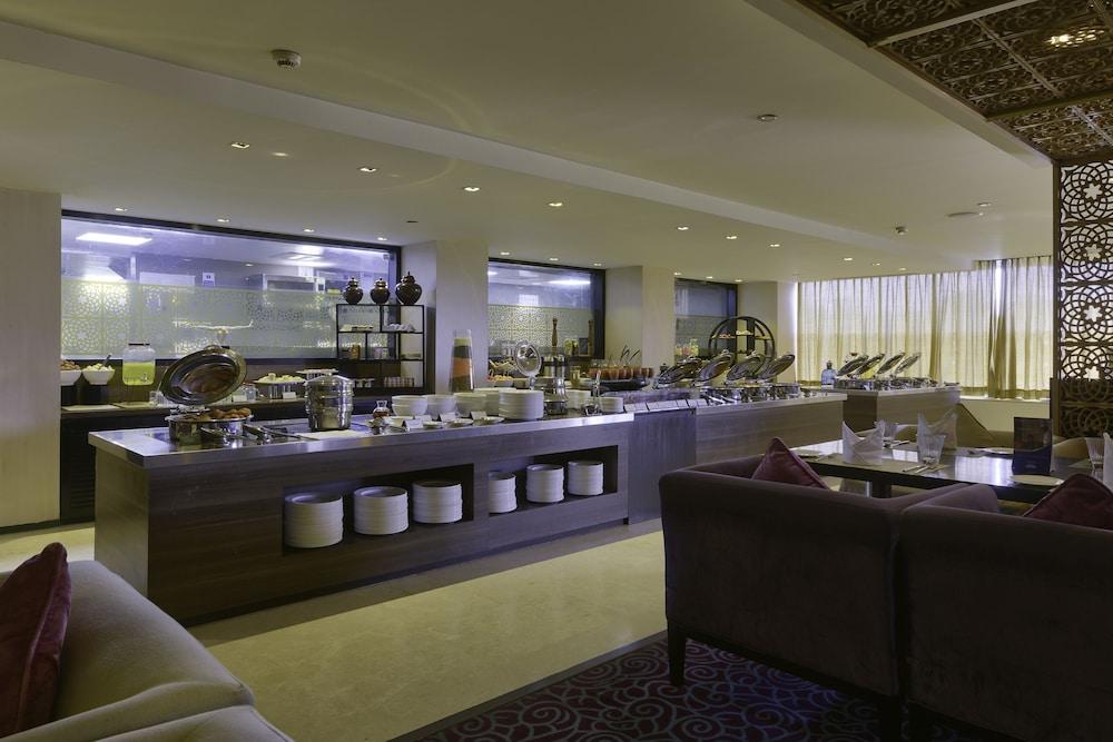 Davanam Sarovar Portico Suites Bangalore Eksteriør bilde