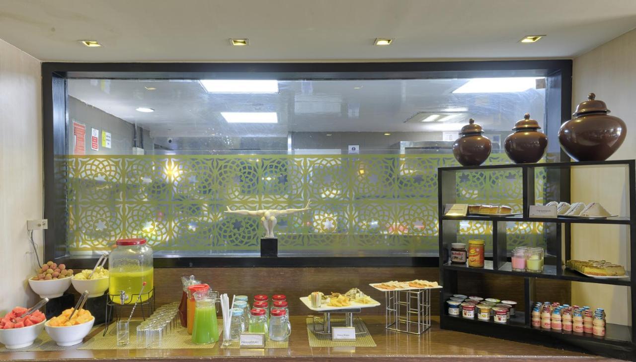 Davanam Sarovar Portico Suites Bangalore Eksteriør bilde