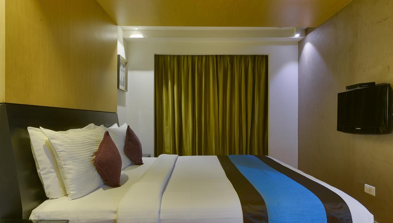 Davanam Sarovar Portico Suites Bangalore Eksteriør bilde