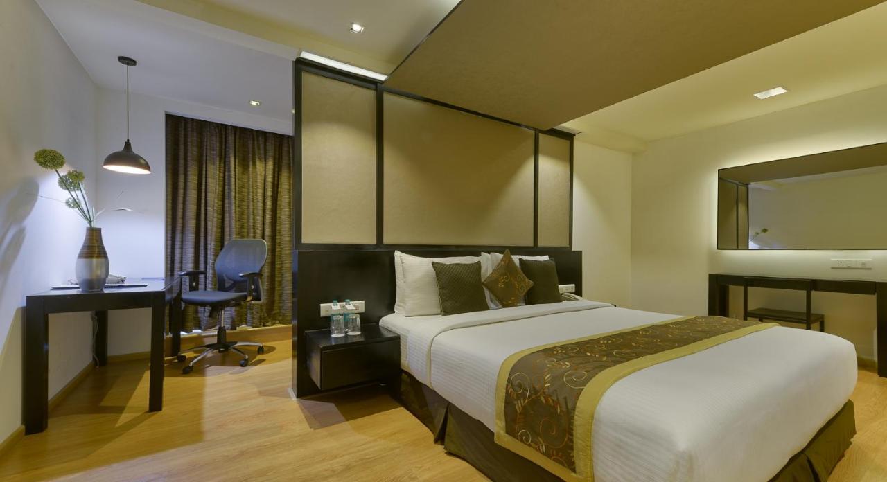 Davanam Sarovar Portico Suites Bangalore Eksteriør bilde