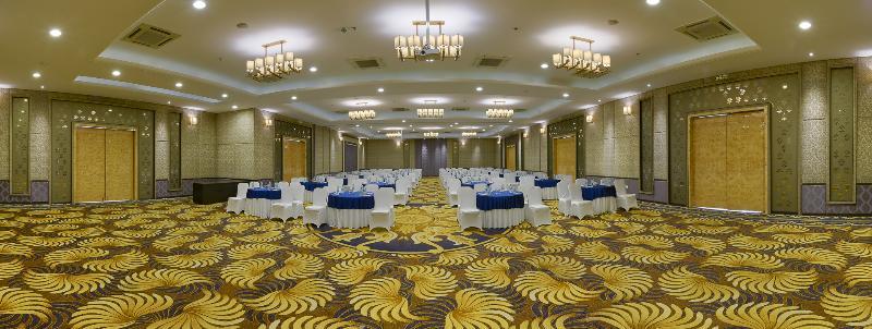 Davanam Sarovar Portico Suites Bangalore Eksteriør bilde