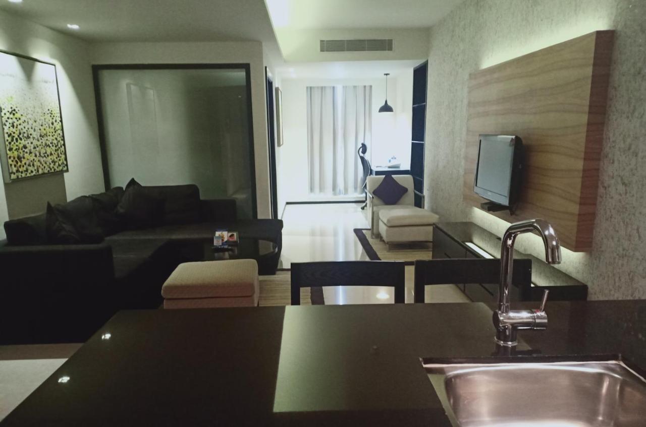 Davanam Sarovar Portico Suites Bangalore Eksteriør bilde